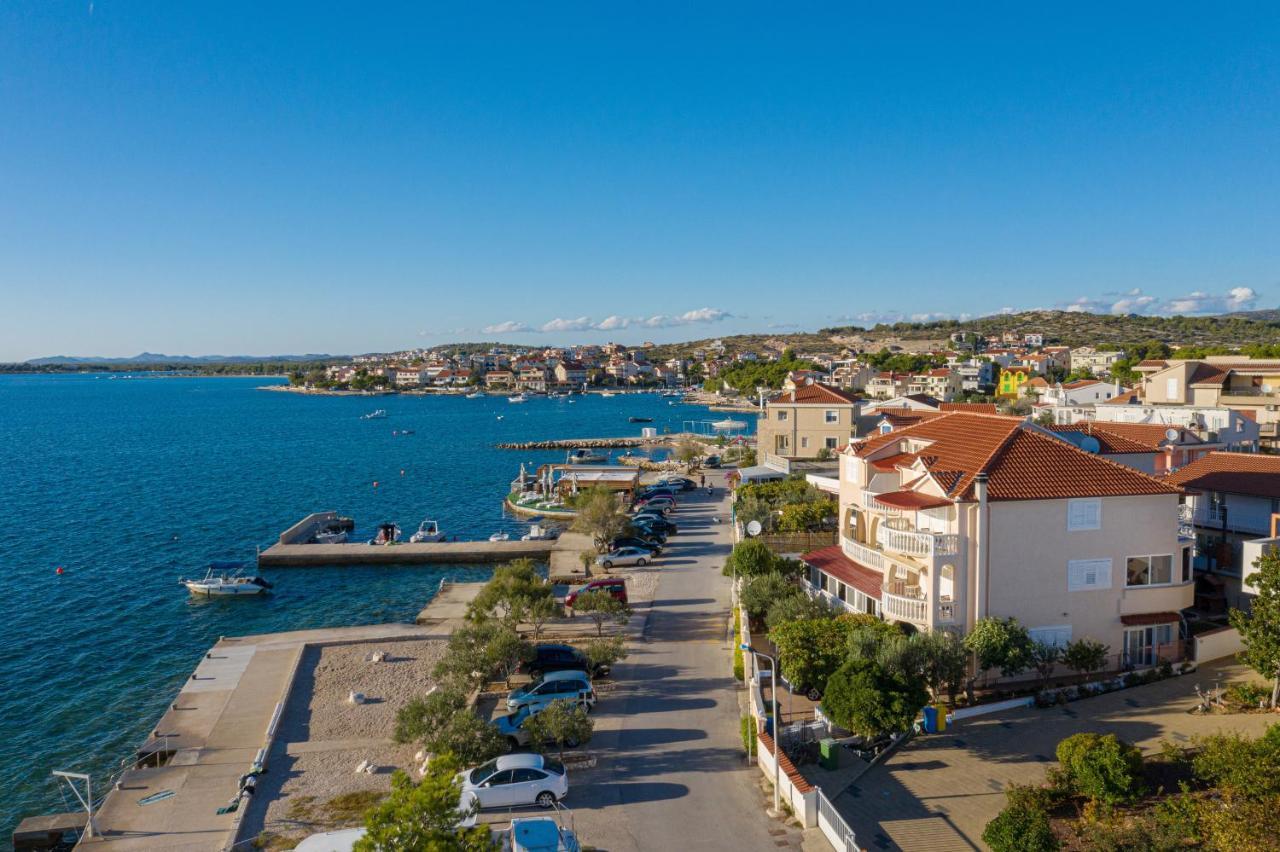 Apartments By The Sea Brodarica, Sibenik - 4194 Esterno foto