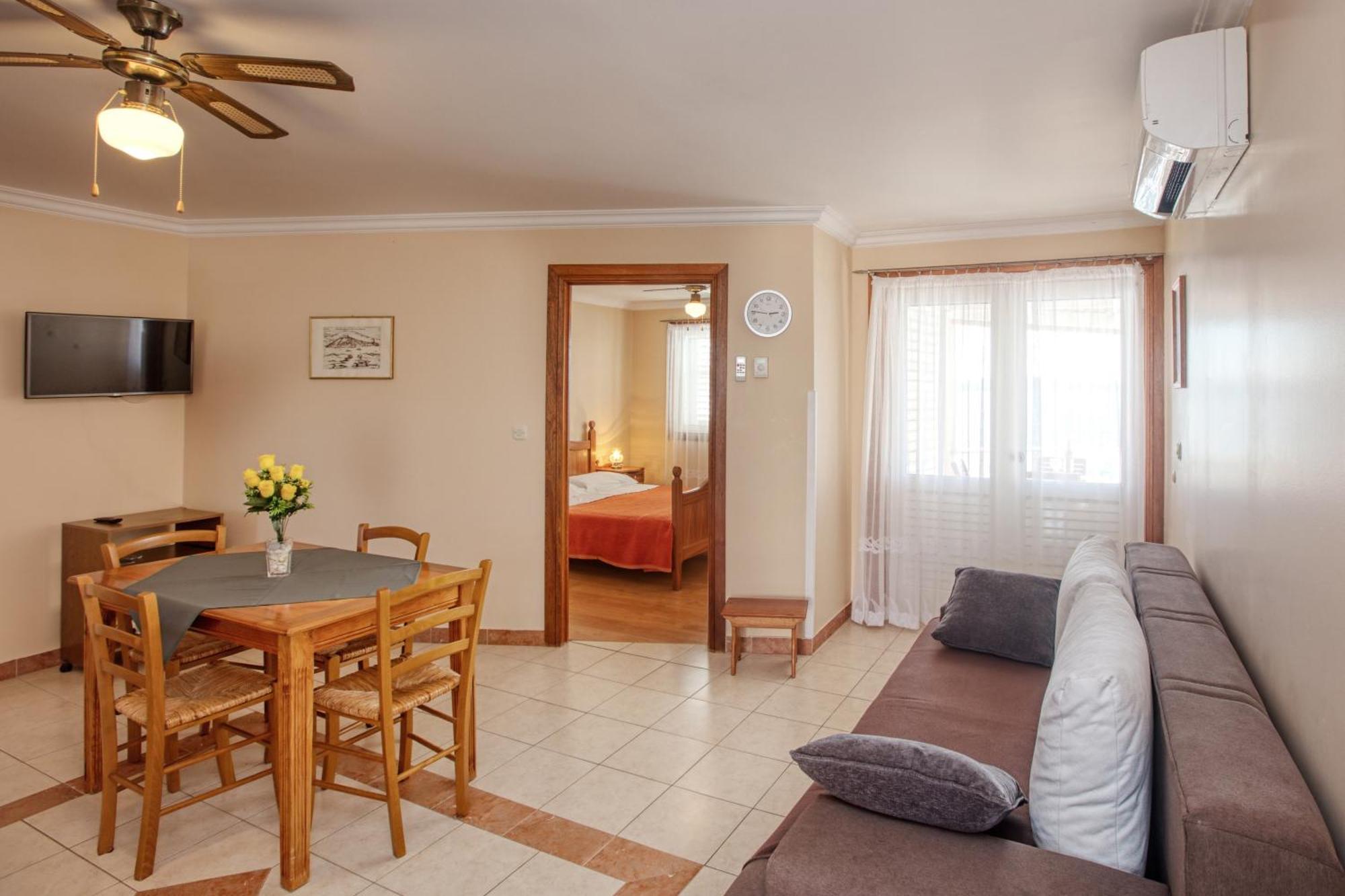 Apartments By The Sea Brodarica, Sibenik - 4194 Esterno foto